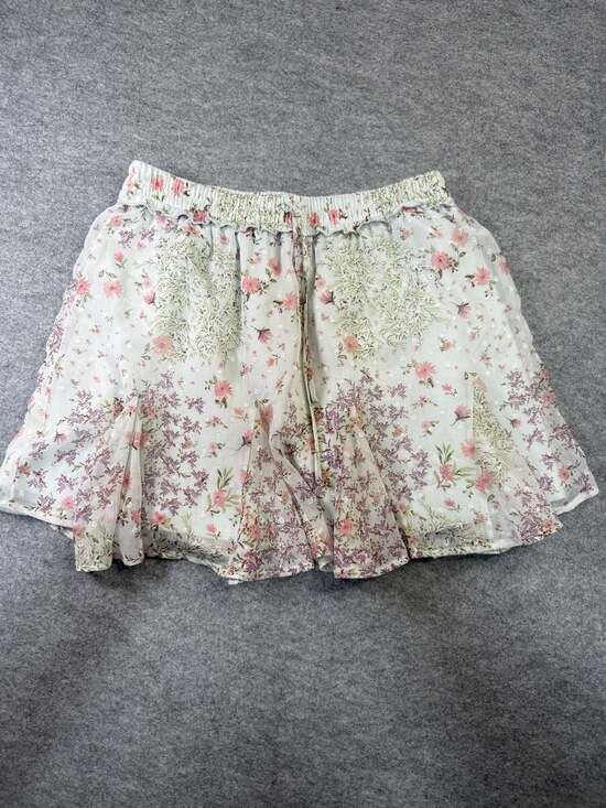 Mi Ami Dresses & Skirts - Mi Ami Floral Print Elastic Waist Mini Skirt with Ruffle Hem